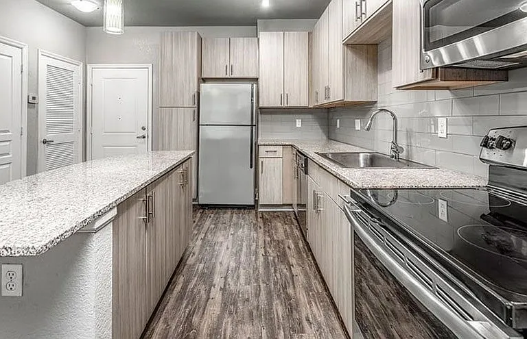 The Ivy Residences at Health Village Apartment Homes — Photo 3