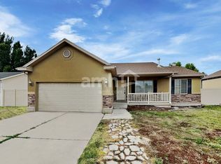 2095 E Shadow Dr, Eagle Mountain, UT 84005