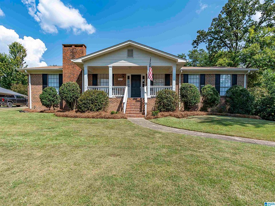 1st image of 330 Donna Dr
