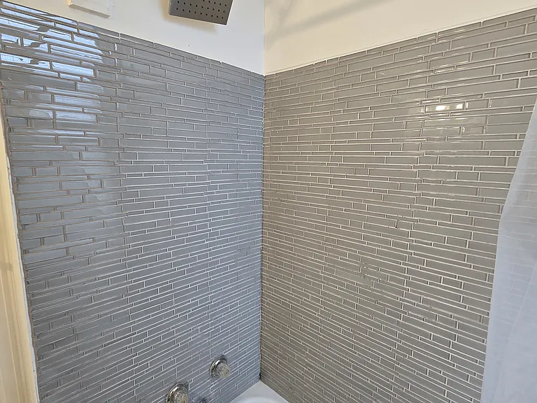 49 N West End Ave #3 — Photo 18