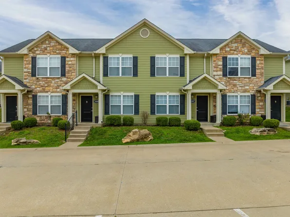 Gravois Ridge Townhome Apartments, 504 Stone Ridge Trl #52a374f70, Fenton, MO 63026