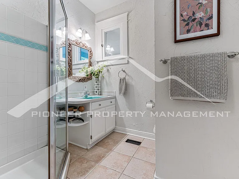 3256 Meade St — Photo 17