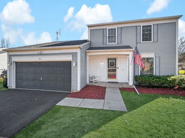 1511 Glacier Pkwy, Algonquin, IL 60102