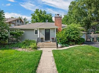 120 W Hillside Ave, Barrington, IL 60010