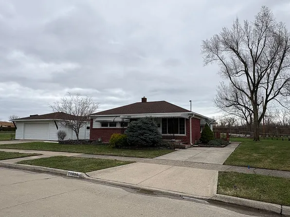 29855 Tamarack Ct, Flat Rock, MI 48134