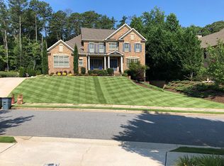 120 Dove Ct, Roswell, GA 30075