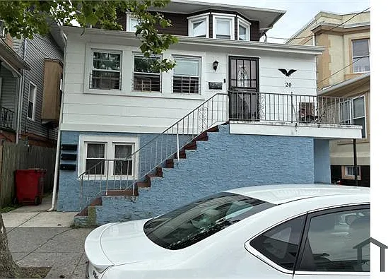 20 N Sovereign Ave #2 — Photo 2