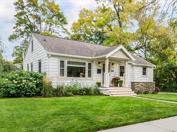 1107 Elm St, Alexandria, MN 56308