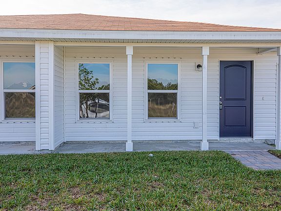 4th image of 18311 Gibraltar Ln