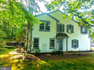 10213 Faire Commons Ct, Burke, VA 22015