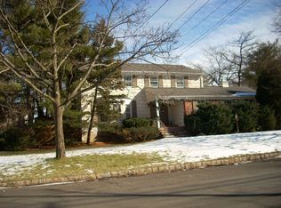 56 Barchester Way, Westfield, NJ 07090
