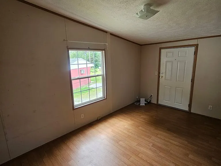 6708 US Highway 641 N — Photo 11
