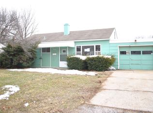 2204 Maple St, Saint Joseph, MO 64507