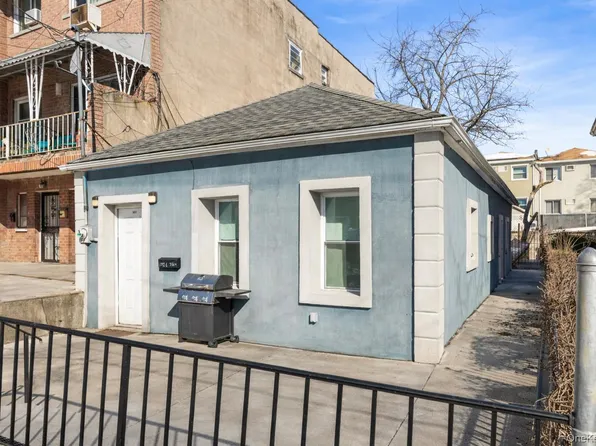 1031 E 216th Street, Bronx, NY 10469