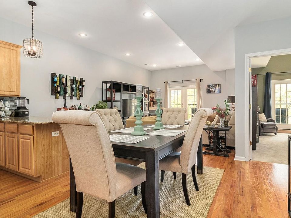 1st image of 3231 W Fullerton Ave #3