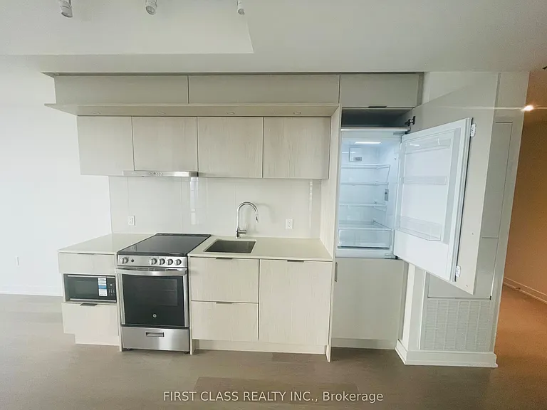 448 Burnhamthorpe Rd W #2608 — Photo 4
