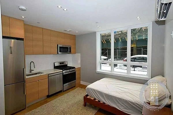 1st image of 37 Irving Pl #1AA
