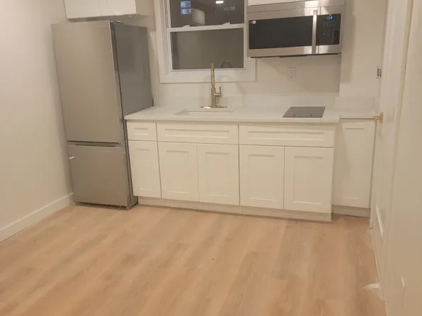 (undisclosed Address), Flushing, NY 11367