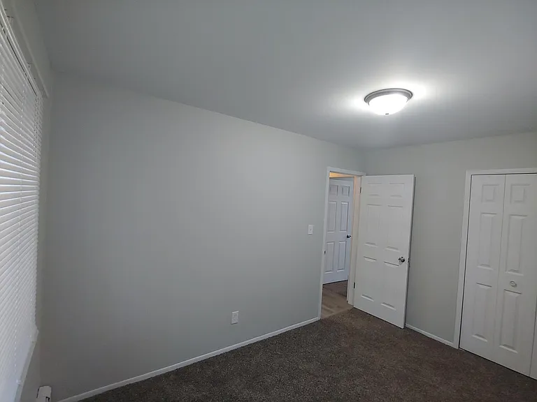 424 Gardner St — Photo 4