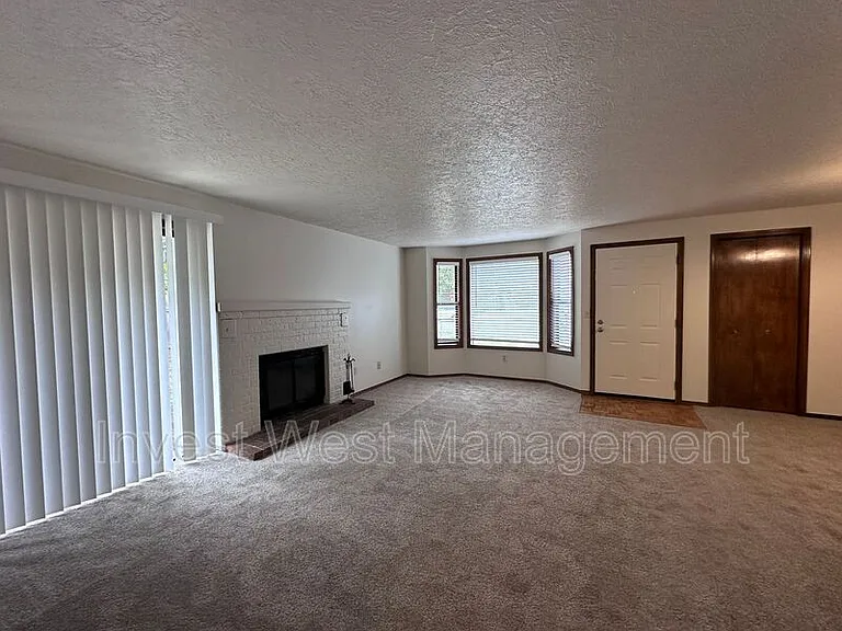 1904 SE Blairmont Dr — Photo 27