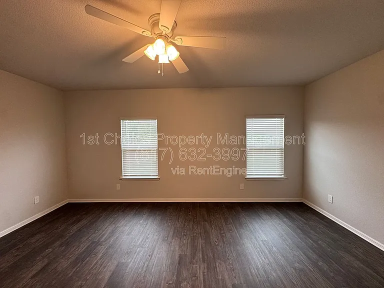 7948 Oaktown Dr — Photo 13