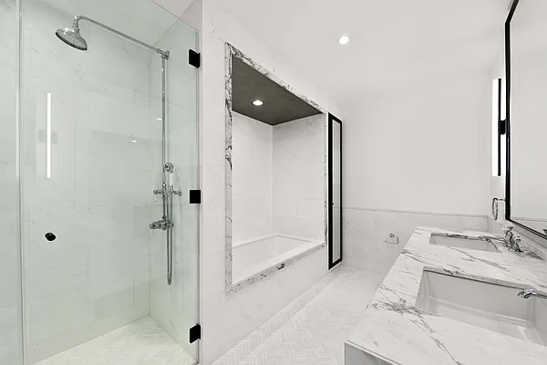 Rented by Compass | media 13