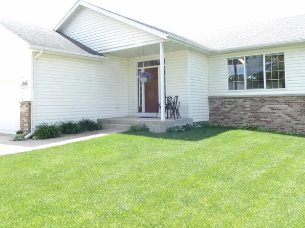 1702 2nd St SW, Austin, MN 55912