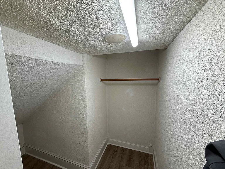 524 Sunapee St #3 — Photo 9