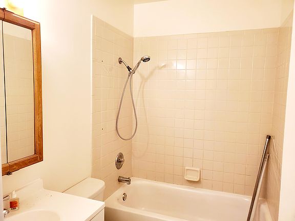 5th image of 5678 Allen Ave APT 1