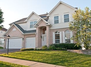 676 W Slippery Rock Dr, Palatine, IL 60067
