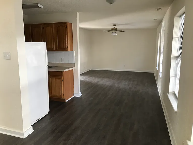 483 W Ocean View Ave #A — Photo 3