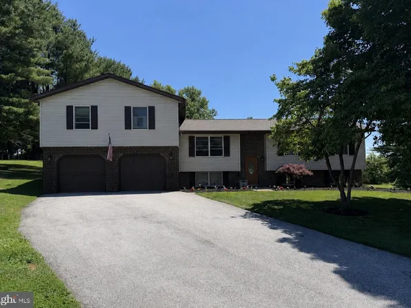 4200 Wolf Ct, Hampstead, MD 21074