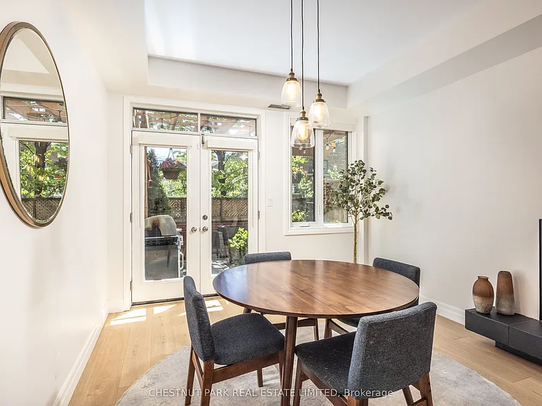 500 Richmond St W #101 — Photo 5