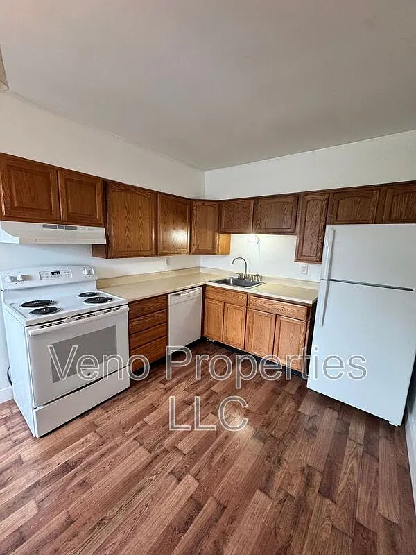 1 bed, 1.0 bath, 650 sqft, $1,000 — Photo 1