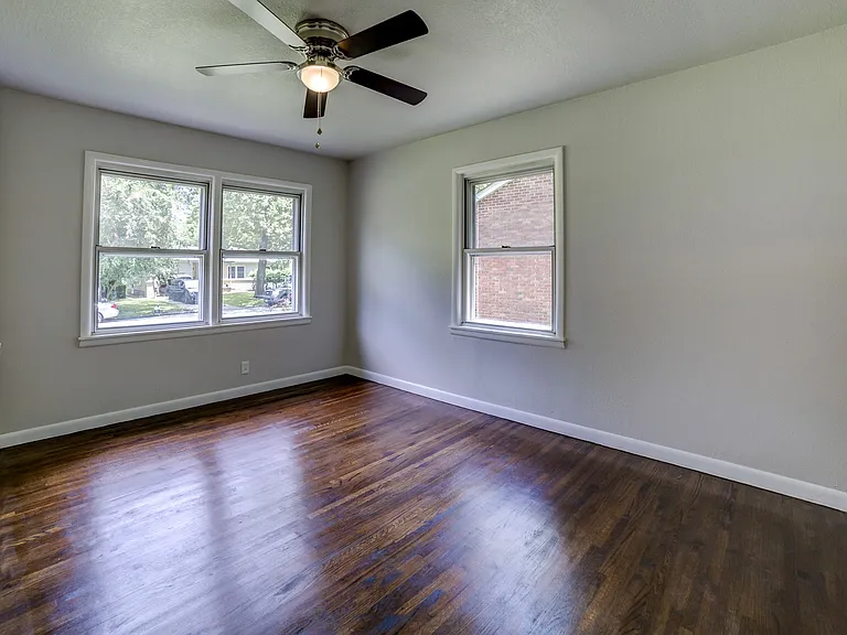 1618 S Ash Pl — Photo 19