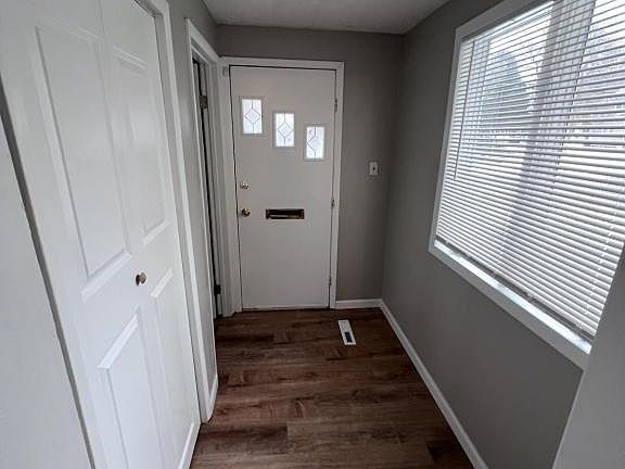 5th image of 1172 Oliver St