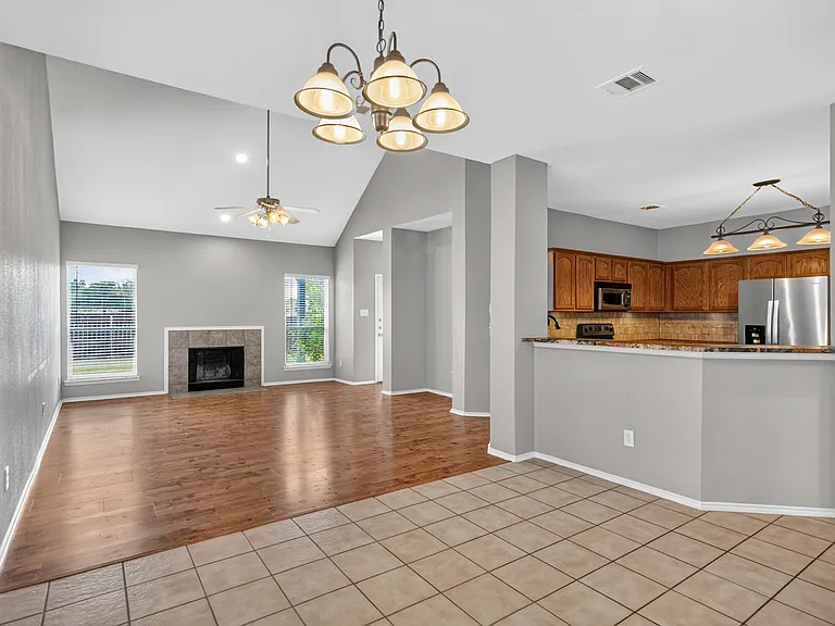9787 Old Field Dr — Photo 24