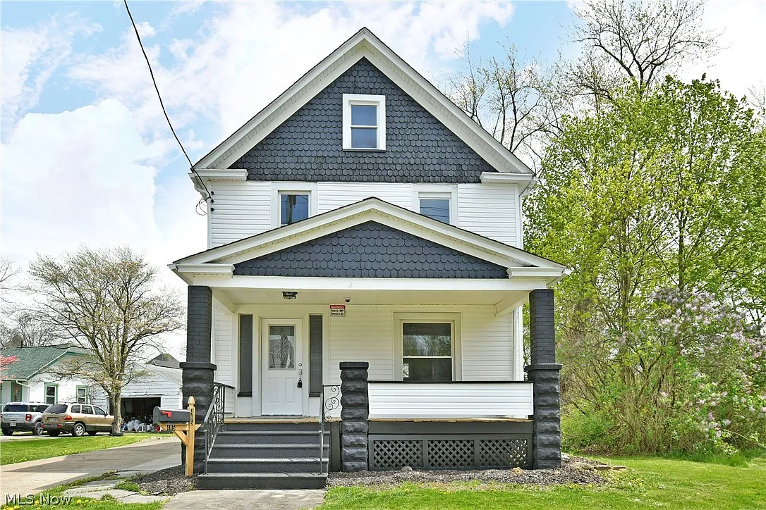 405 Ward Ave photo 1