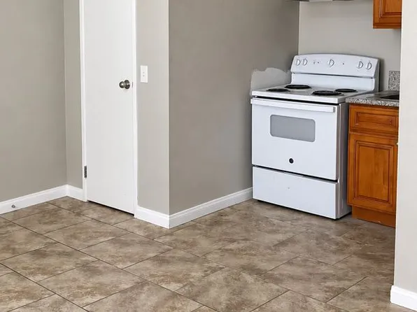 Eastminster (HT2), 305 Eastminister Ct APT F, Henderson, NV 89015