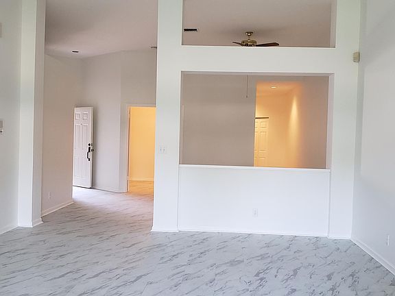 3rd image of 5345 Monterey Cir #C