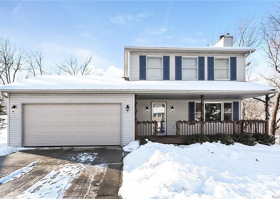 1st image of 646 Sherry Dr