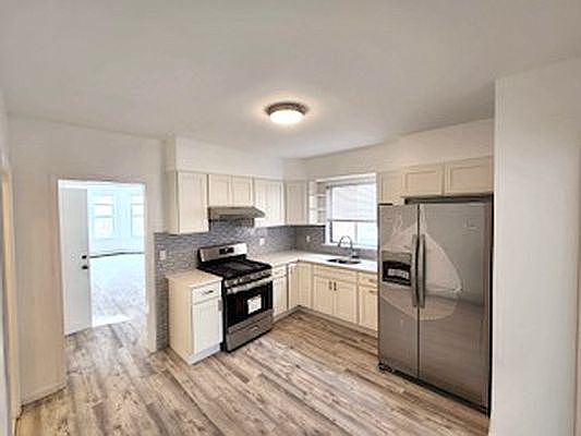 3rd image of 68-27 75th St Floor 2