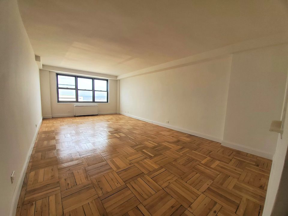 1st image of 125-10 Queens Blvd #1509