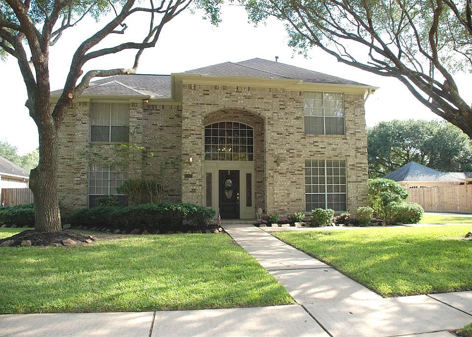 1st image of 1207 Silverleaf Dr