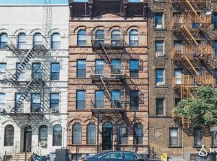 381 S 3rd St APT 1B, Brooklyn, NY 11211