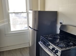 80 Burnside Ave APT 2L, Woonsocket, RI 02895