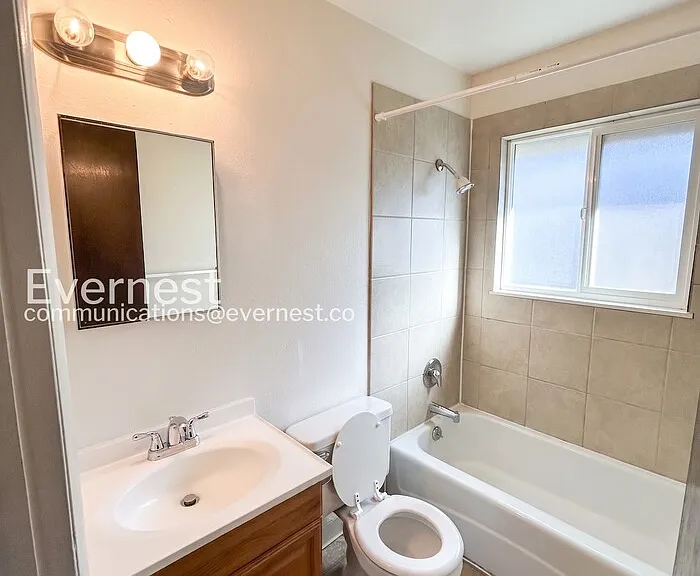 1075 Magnolia St #3 — Photo 12