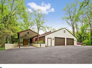 1122 Winding Dr, Cherry Hill, NJ 08003