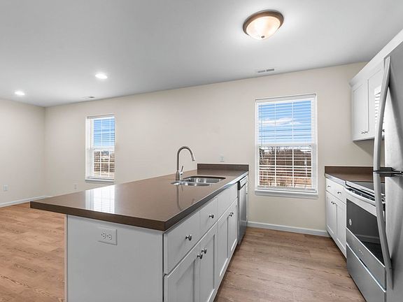 5th image of 1512 Marcella St APT 104