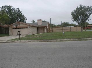 125 Garden Crest Cir, Del Rio, TX 78840